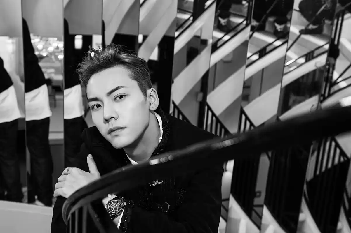 陈伟霆新歌即将上线巡演重庆站蓄势待发