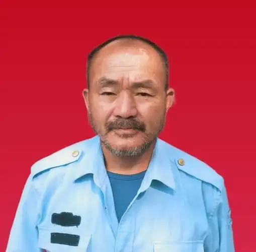 石正祥:坚守承诺33年义务守护烈士英魂