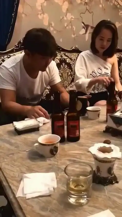 白天搬砖的你无精打采晚上喝酒摇骰子的动力无限有没有一样的