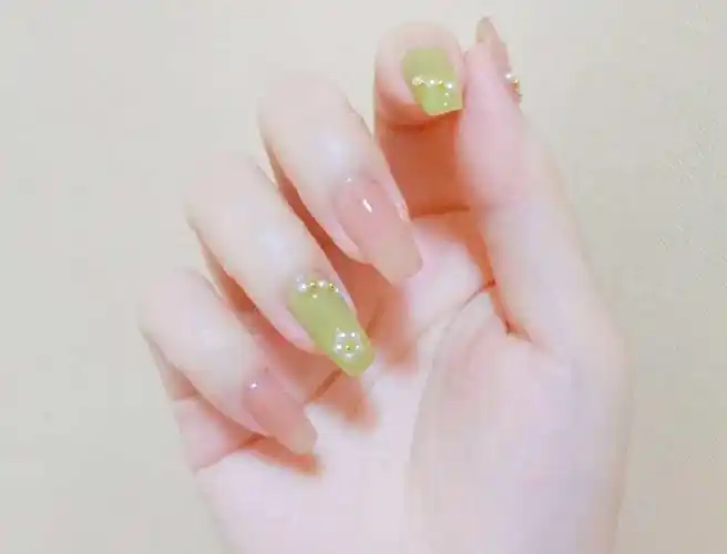 适合夏天的小清新美甲2021新款式 【图】
