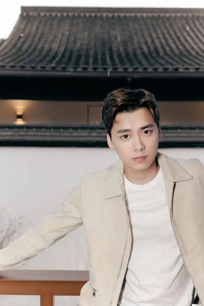 李易峰写真大片曝光02风度翩翩似贵公子