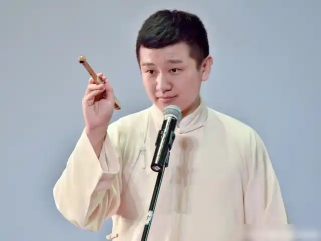 相声演员李寅飞上春晚后续不后悔也不会回德云社有自己的班子