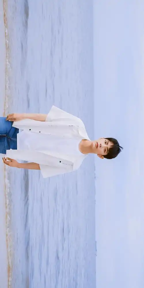 肖战海边写真##肖战壁纸