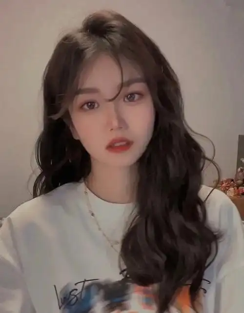 广州烫发  #法式慵懒卷发  #烫发  #女生烫发发型