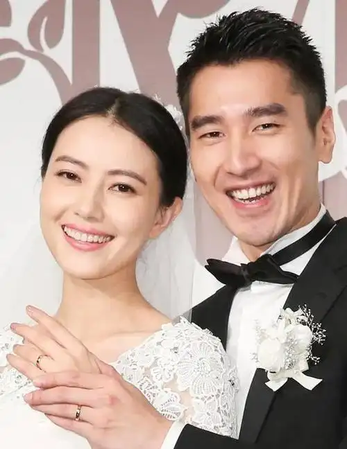 高圆圆,一场源于"蛋炒饭"的爱情,和赵又廷低调幸福8年|于小伟|夏雨