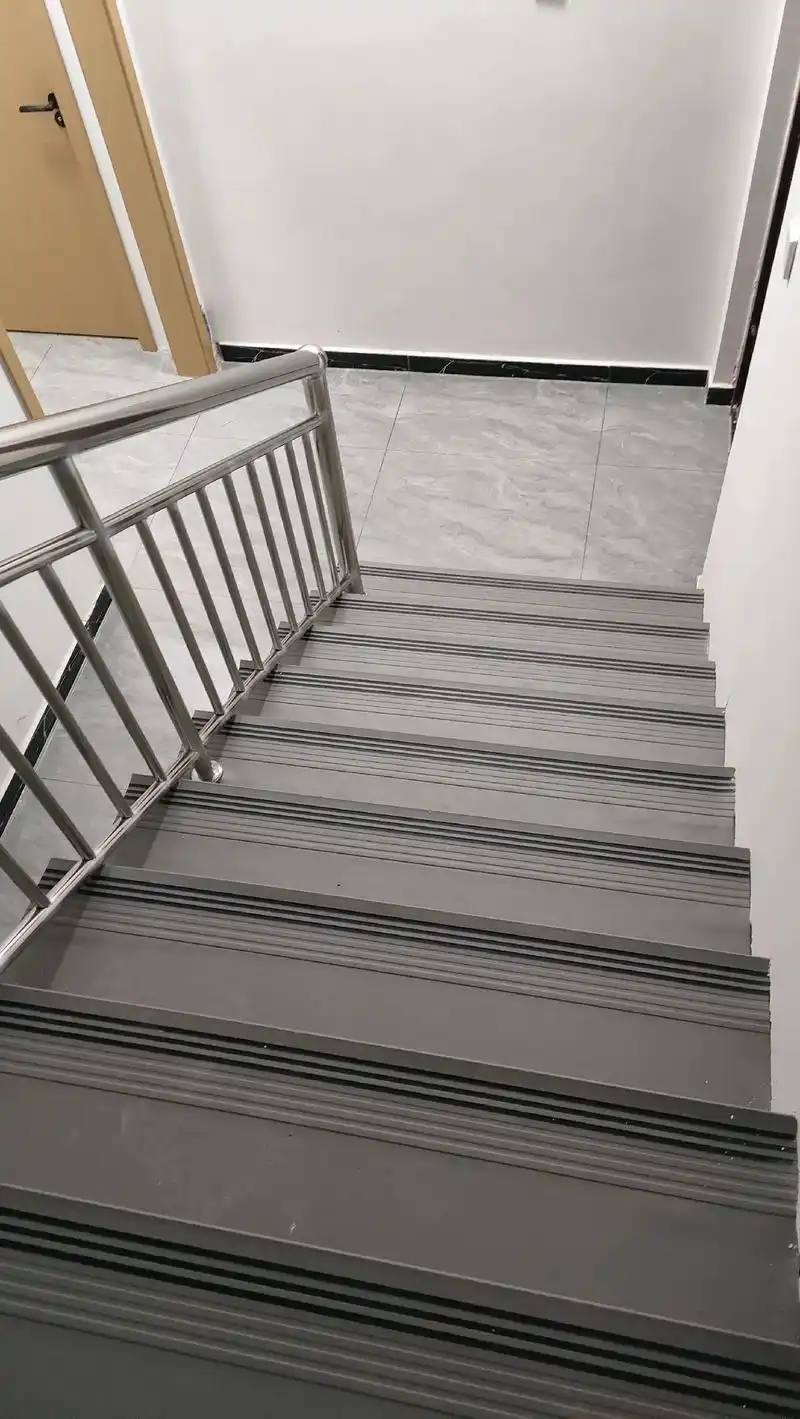 楼梯踏步 防滑 静音 耐磨 易清理 - 抖音