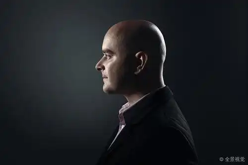 侧面_白人_秃头_男人_图片大全—全景创意图库(quanjing.