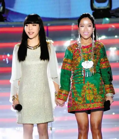 超女季军成"好声音"冠军的老板,梁博能有今天,离不开她的帮助_张靓颖