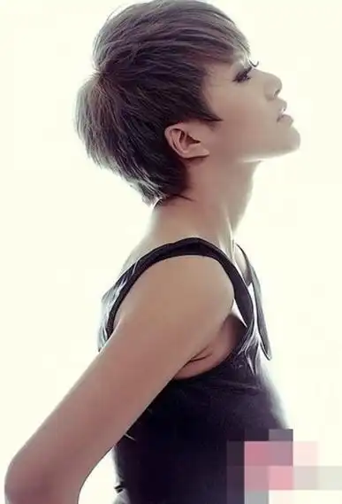 短碎发发型 女生_短发发型碎的 清爽女生 - 乐享生活 - 阿奇号