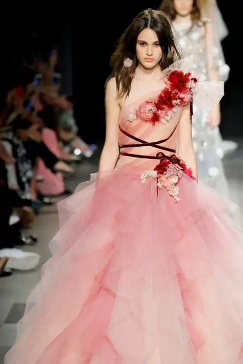 十二星座专属的仙女裙,天蝎座霸气十足,双鱼座温柔婉约_狮子座_含春