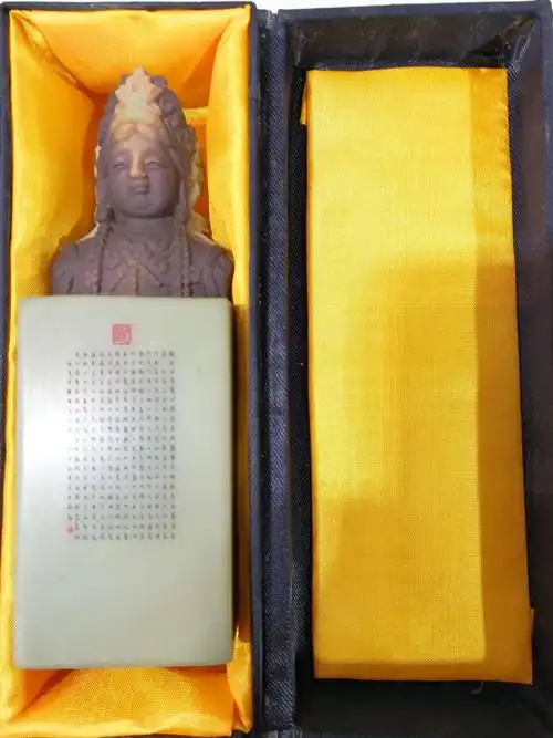 潘启慧大师微刻艺术展示