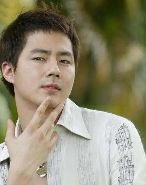 赵寅成全智贤心中男神竟被金敏喜抛弃如今41岁的他孤身一人