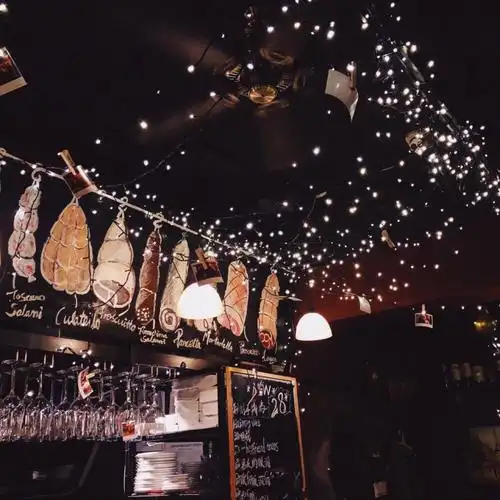 ins背景图公众号:壁纸头像班长