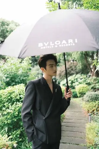 许凯宝格丽活动造型