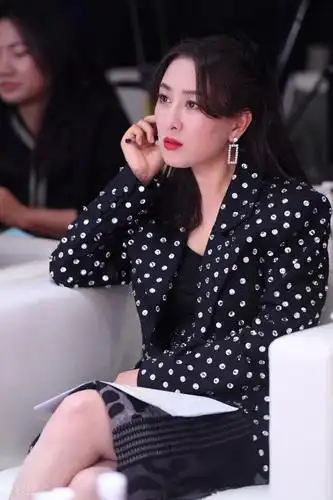 马苏近照有点显老了