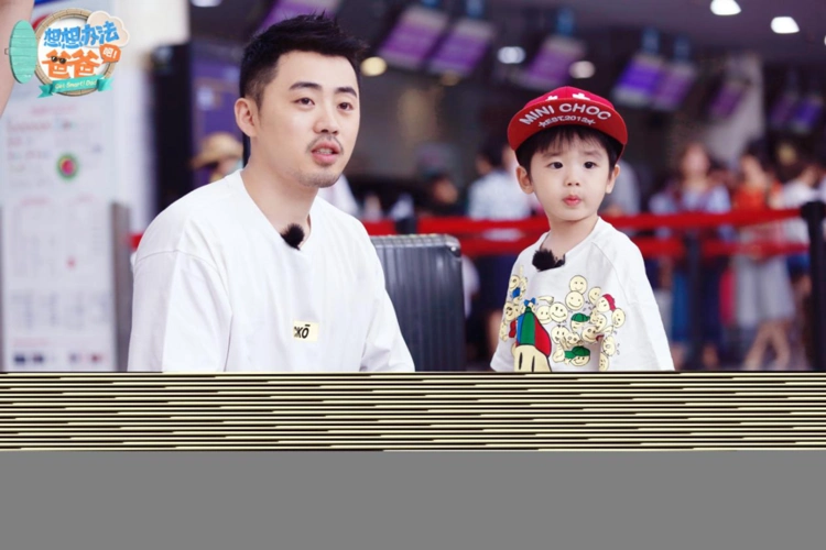 山歌小天后黄英的音乐天赋被儿子小九完美继承|黄英|小九|曹帅_新浪