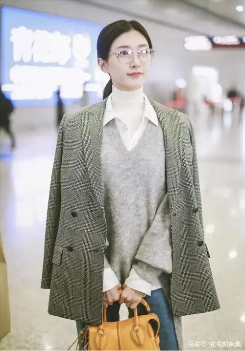 众明星穿搭指南,还是高圆圆和江疏影最接地气,适合日常通勤穿搭