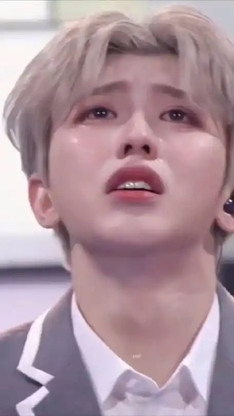 哭都会那么好看的宝贝#蔡徐坤新歌spotlight#|#微博音乐影响力榜#cr