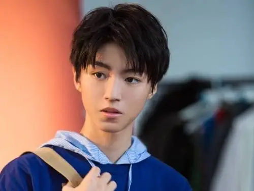 这种心形刘海需要烫吗 我头发比较软