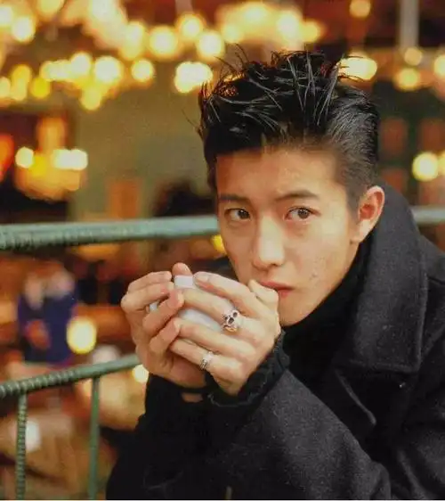 49岁木村拓哉愿你永远温暖明亮如少年