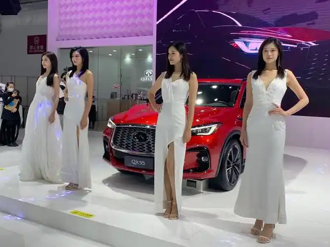 2021武汉车展第一天__财经头条