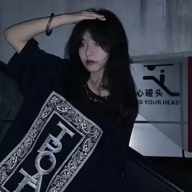 女生ins风超拽霸气头像