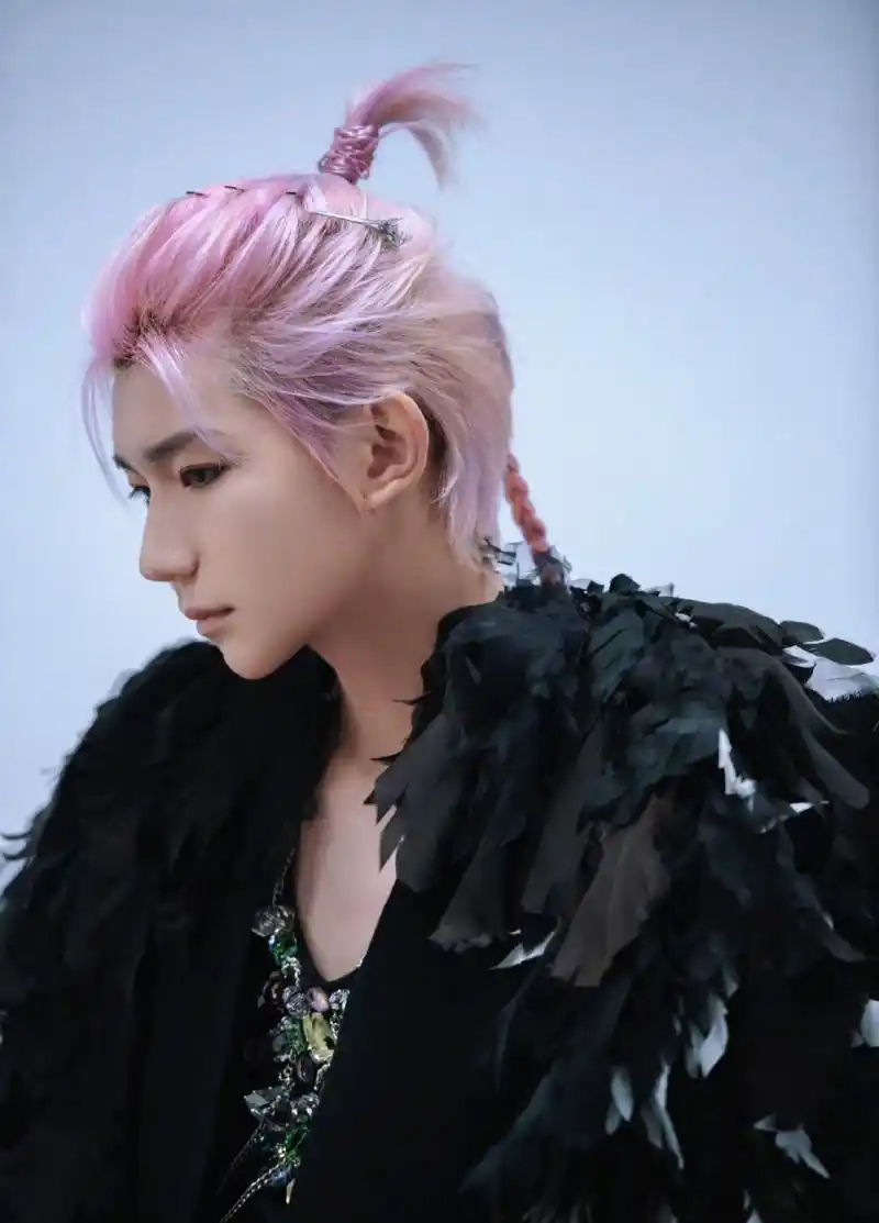 王源粉色花辫让人眼前一亮 #王源粉色双辫