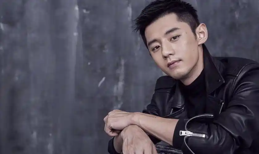 张继科休闲帅气写真,高清图片-壁纸族