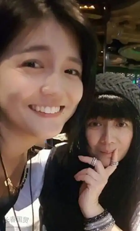 林瑞阳28岁女儿近照曝光,清纯靓丽继承了妈妈的美貌!