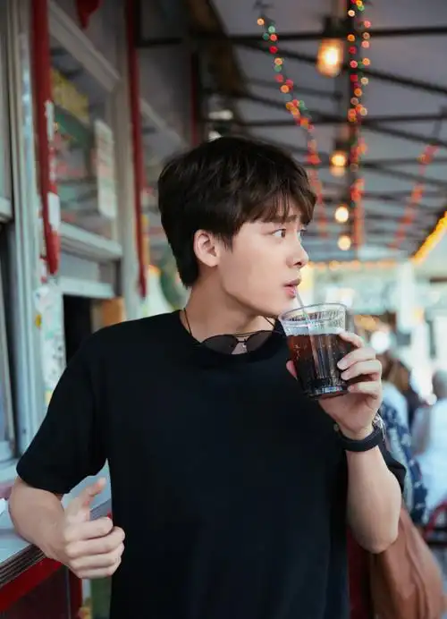 李易峰街拍大片壹封信 图【170910-14 纽约时装周ralphlauren &