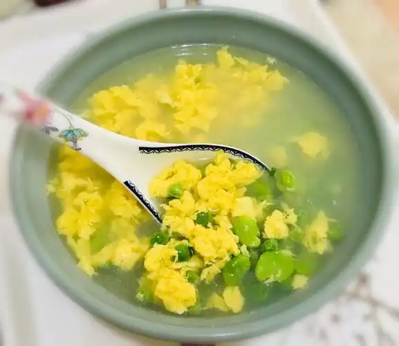 汤汤水水蚕豆鸡蛋汤
