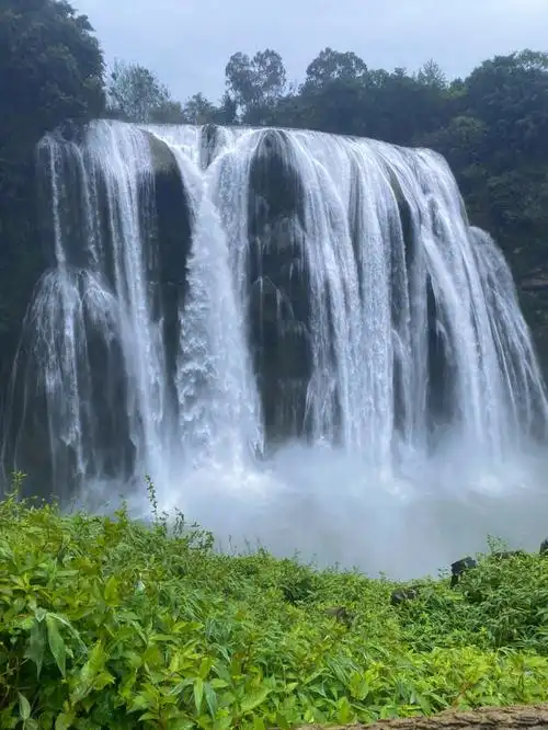 小七孔黄果树瀑布