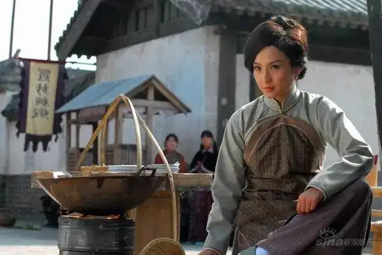 孔琳《长江一号》独领风骚 演邪恶神秘胡寡妇