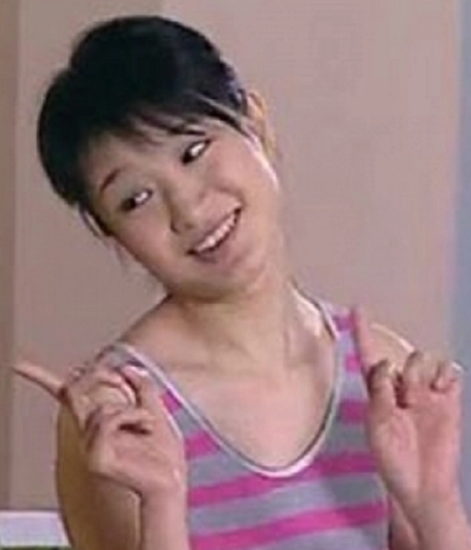 《家有儿女》中小雪的闺蜜明明姐,如今的她,美到不敢认!