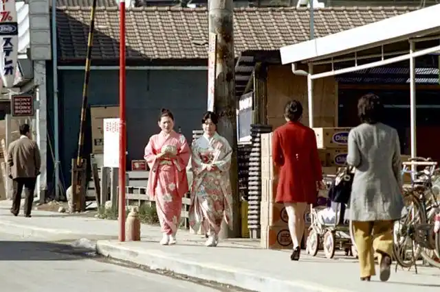 【每天老照片】--1019--七十年代日本游 美女众多的九州福冈