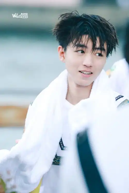 只为王俊凯##王俊凯2024凯启甲辰#王俊凯超话  希望你的眼睛一直带笑