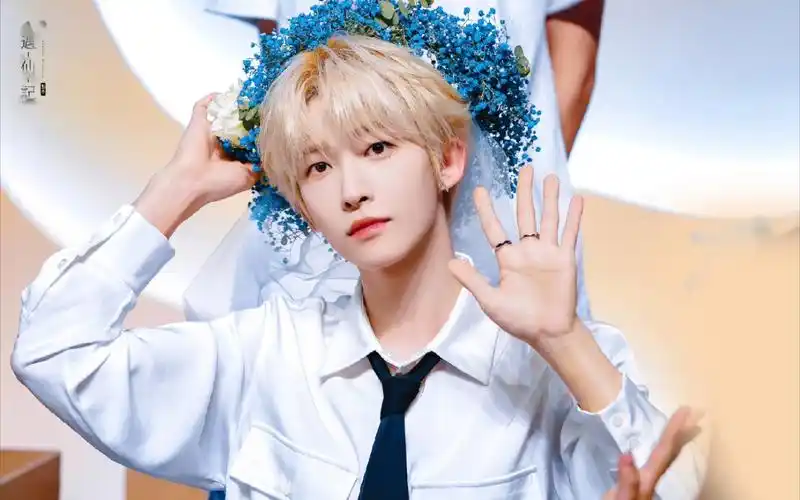 【into1刘宇】记录:厦门签售会饭拍合集⑥ 20230415