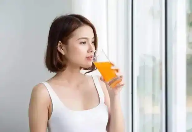 经常喝水的女孩,皮肤一定会更好更漂亮吗?看完别再无知了