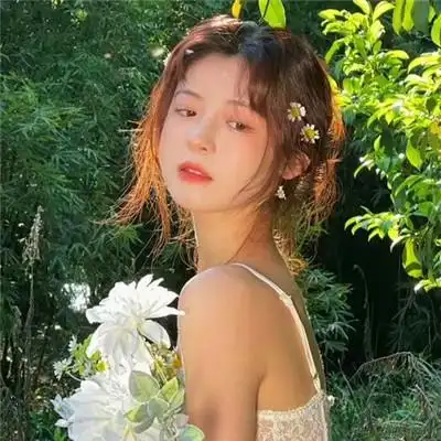 头像女生简单气质森系清新文艺高清图片