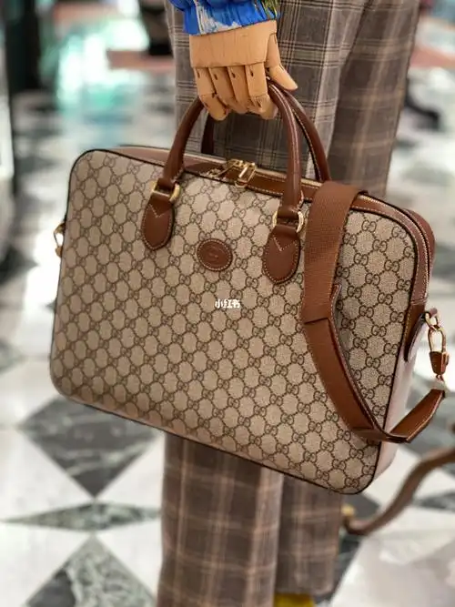 gucci男士手提包公文包单肩这款包