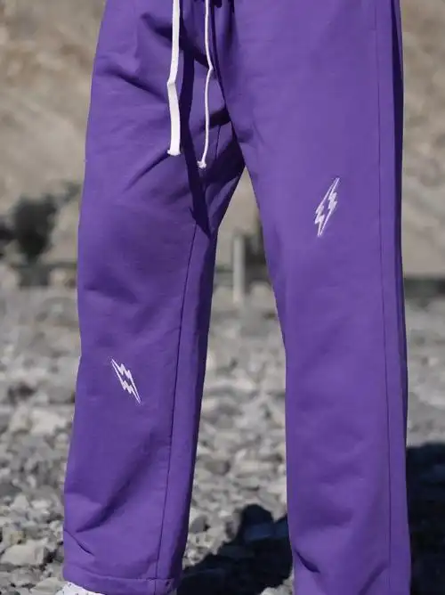 运动休闲抽绳宽松训练健身篮球直筒刺绣长裤男女吾辈闪电卫裤