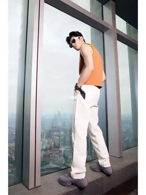 王子异的私服穿搭