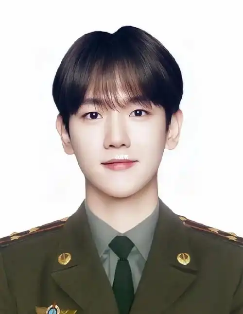exo边伯贤  #天才爱豆边伯贤  #边伯贤  #exo  #爱豆安利  军装纤谁