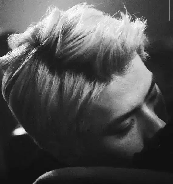 来一波霸道黑白照片.#边伯贤 #exo #吴世勋 #exo爱 - 抖音