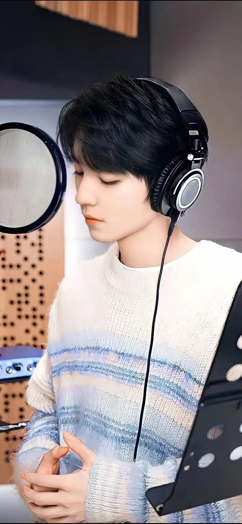 王俊凯 你是不同的,唯一的,纯净的,天空一样的#王俊凯让人 - 抖音