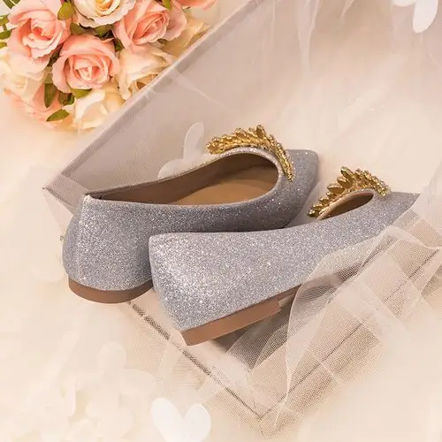 婚鞋平底女单新娘鞋子尖头百搭浅口孕妇结婚单鞋