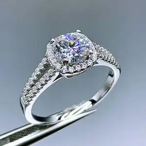 【莫桑石钻戒pt950铂金女款图片】莫桑石钻戒pt950铂金女款图片大全