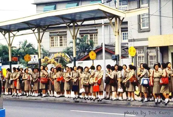 老照片:1979年的台湾 最繁华的商场名叫中华