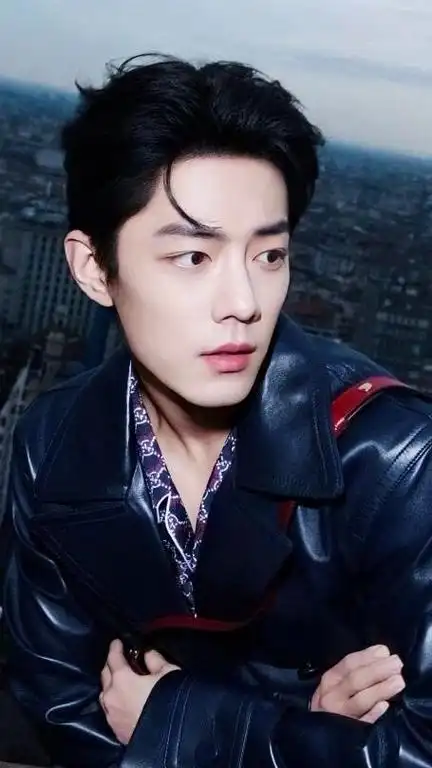 肖战没有技巧就是硬帅