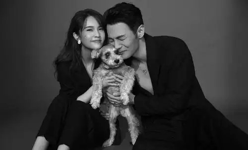 杨丞琳与老公李荣浩分隔两地第三个一百天了